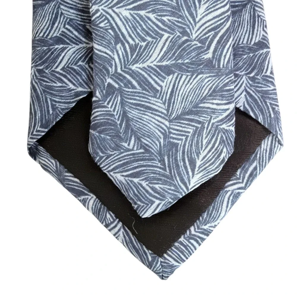 Hugo Boss‎ Mens Silk Blend Gray Blue Leaf Pattern Tie NWT